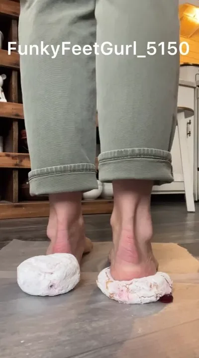 Onlyfans Video: Aka Funkfyfeetgurl5150's domination of her own feet - HD video