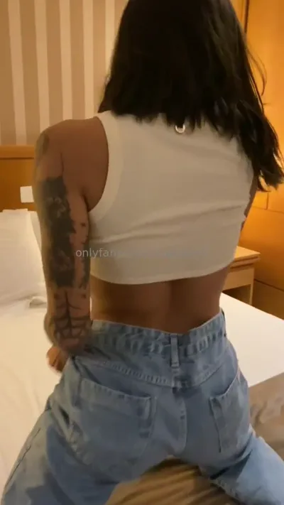 Mally Lune gets a real homemade video for your viewing pleasure - Onlyfans Exclusive!