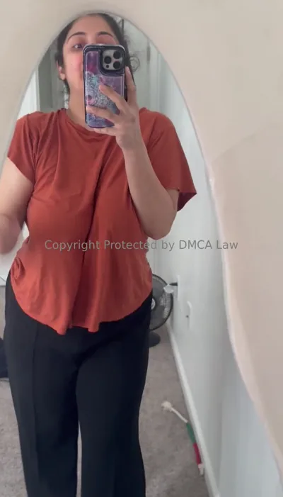Rmiiix69's Onlyfans video: I bought a new outfit and went to the grocery like a true onlyfans model!