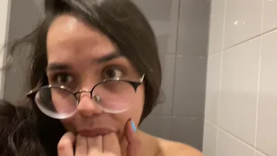 Esperanzadelhorno enjoys a steamy locker room and bathroom romp