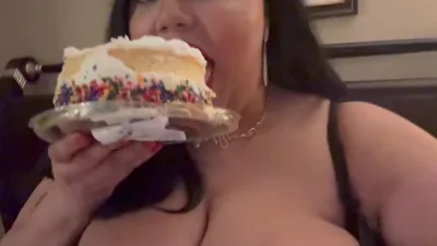 Aspasia's Birthday - Onlyfans exclusive homemade video featuring her natural beauty and her hot moves