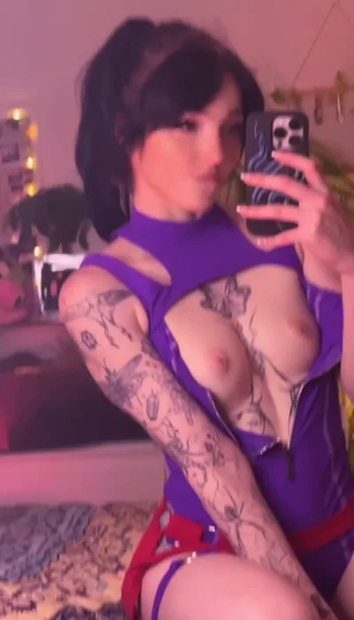 Lana Bee gets a private show with a Marvel Rivals player & a trending video