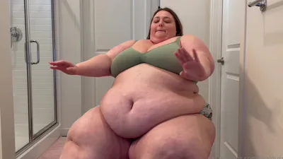 Lisalou Aka Lisaloussbbw's exclusive homemade video will make you jealous of your own friends!