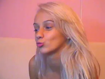 Get ready for a wild ride withMix and her sexy siterip skills!