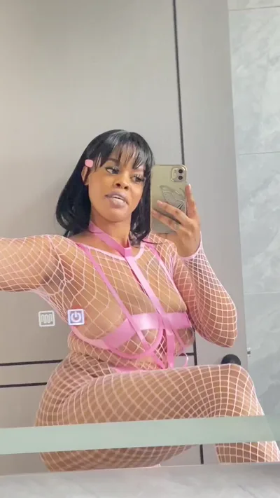 Tekila Roze gets kinky with her onlyfans video - Leaked in Onlyfans video