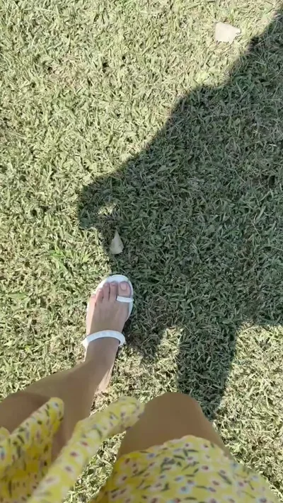Brooke Jones dominates Aka Myposedtoes in a hot and steamy real-life fetish video