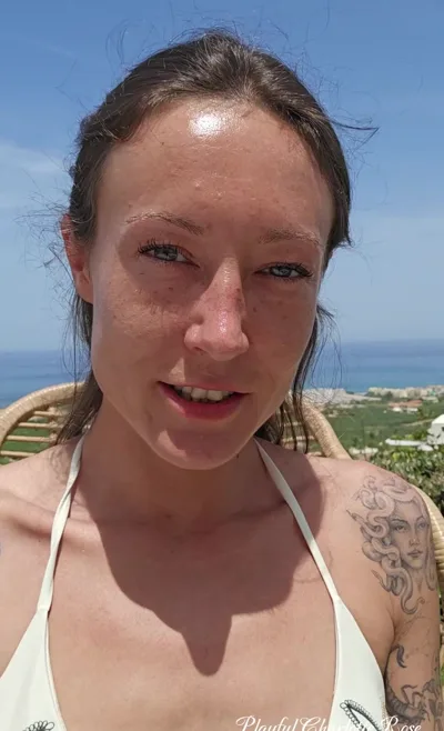Charlotte Ro gets kinky with her smoking fetish on Holiday