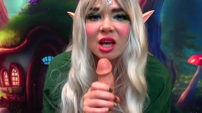 Elfiest Family Fantasy: Kylee Nash gets taboo talk from her kinky virtual cosplay partner