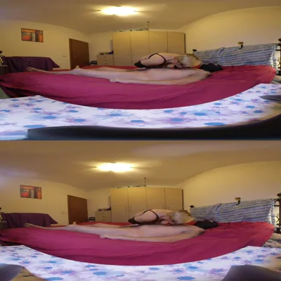 Mature_cunt gloves and teases you with a naughty handjob in 3D VR
