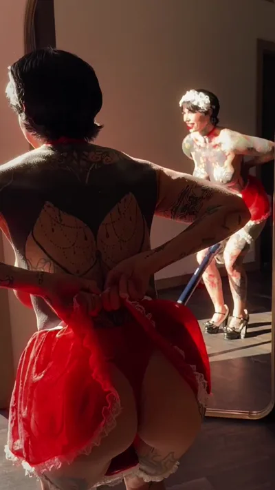 Beezzgarden's solo domination video - Onlyfans Exclusive HD video