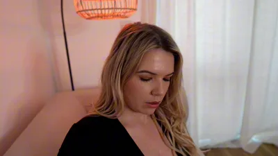 Anna Scot's stepmommy moves on to another man's ass with a hot creampie