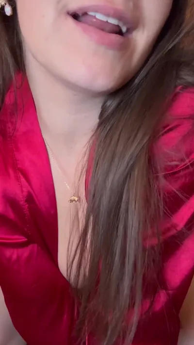 Queenb Natalie 04 24 2024: The Onlyfans Video: Dirty Talk, Dildo, & Solo Domination with Kinky Feet