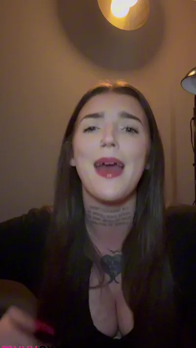 Amyyyoxxo cheats on her husband with her bbc bully and gets punished by cleaning up