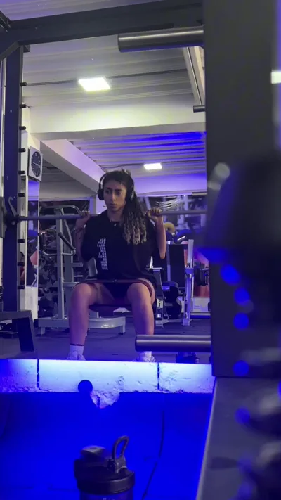 Michelltaylor gets a workout in the gym with some squat and health-giving moves