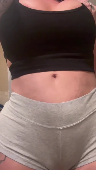 Renn Raunchy's New Year's Resolution: Workout & Get Back In The Gym!