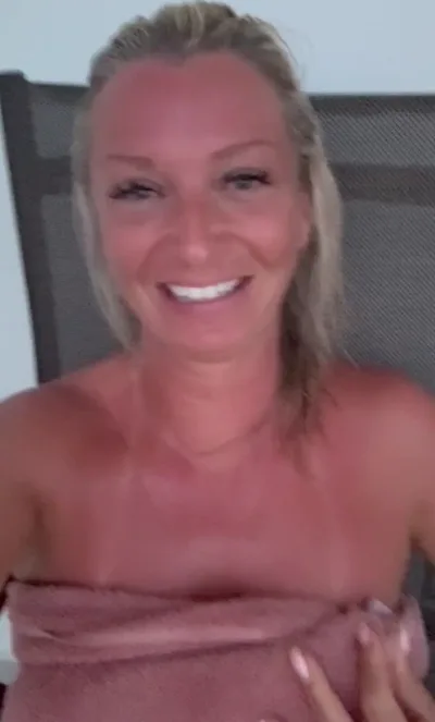Maria Soloxxx gets lubed up & swipes her natural body in homemade onlyfans video