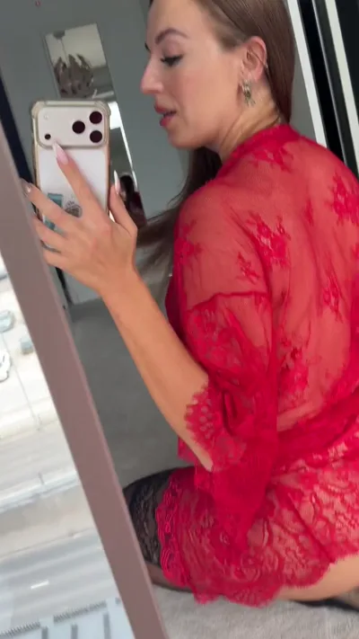 Exclusive Monika Larasmith dominates in a real kinky solo session with onlyfans