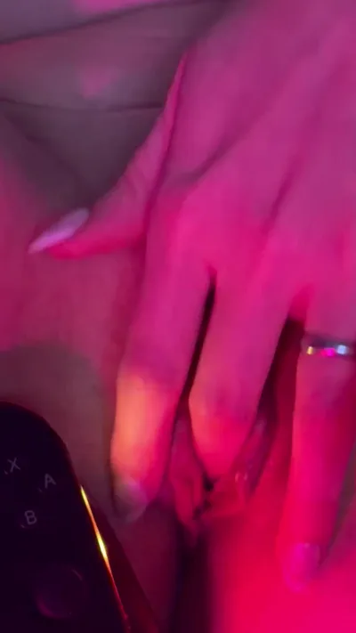 Check out Clovmoon90's exclusive homemade video: Aka Clovmoon90 04 09 2026 Onlyfans Video Vieni Qui