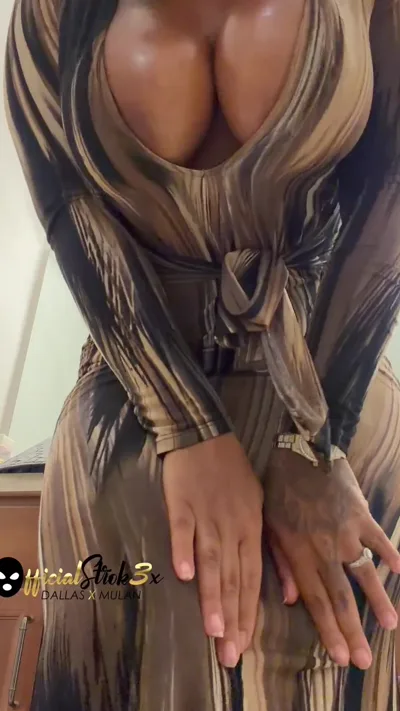 Dallas X Mulan Officialstrok3X gets the real thing in her mouth - Onlyfans video