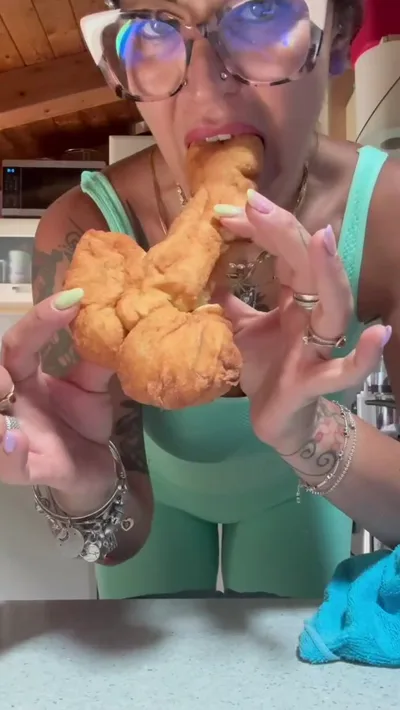 Diana Zilli's exclusive homemade video: Onlyfans' Pizza Fritta A & Cazzo single Hd video