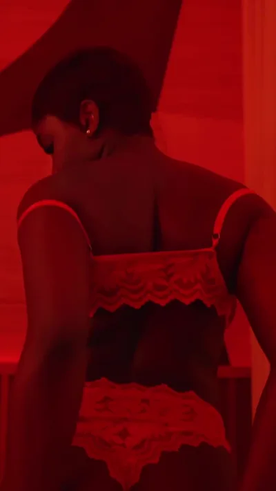 Thekenyanxxx's hot homemade video teasing before the big drop - Onlyfans exclusive video