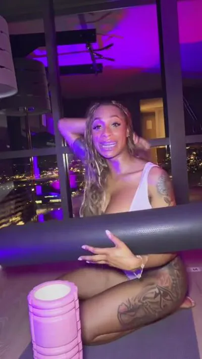 Watch Sarai Minx get naughty in Onlyfans Video - Aka Saraiminxvip 04 24 2026