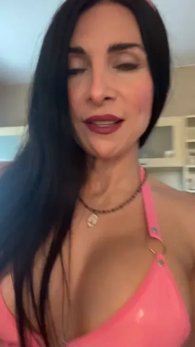 Karla Mujeralquimia dominates her sub in Aka Mujeralquimia 07 03 2024 Onlyfans Video Los Veo