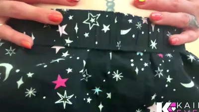 Kaiia Eve's stomach gets a workout from bellybutton fingering & play
