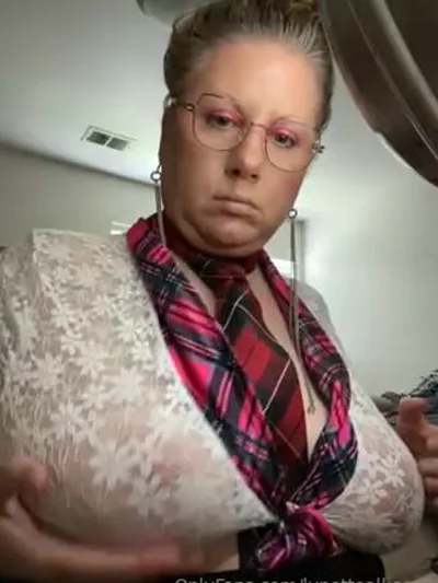 Lynette Allison's Exclusive Onlyfans Video: Real Fucking with a Kinky Mistress