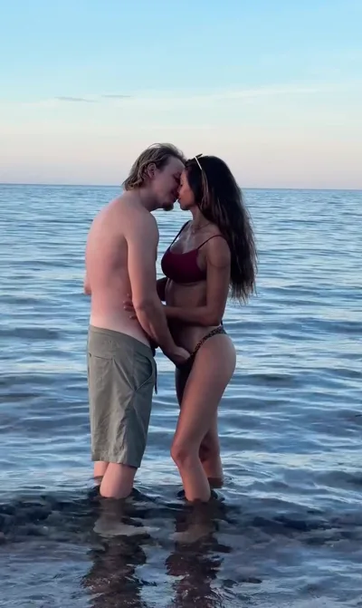 Hayley & Kian Aka - Onlyfans Exclusive Hd Video: Natural Hd Video with Hayley & Kian