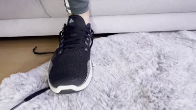 ScarlettandChanel enjoys foot worship and hot masturbation with her favorite foot smelling