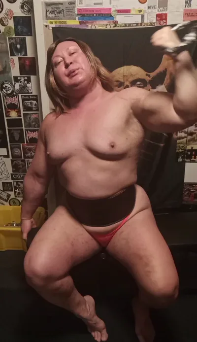 Anna K Powerlifter dominates only with her Bice and Single Hd Vertical Skills
