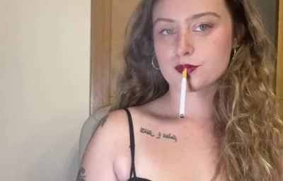 Bee Looner dominates and humiliates with her black lingerie & red lips in Onlyfans Video - Bee Looner Aka Beel
