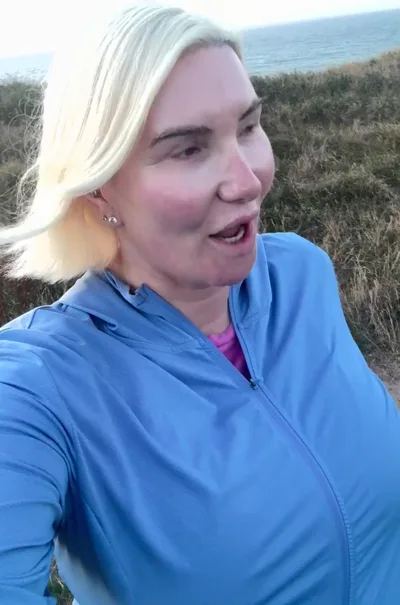 Sophie James goes from being a shy amateur to a hot natural girl in Onlyfans Only Fans video