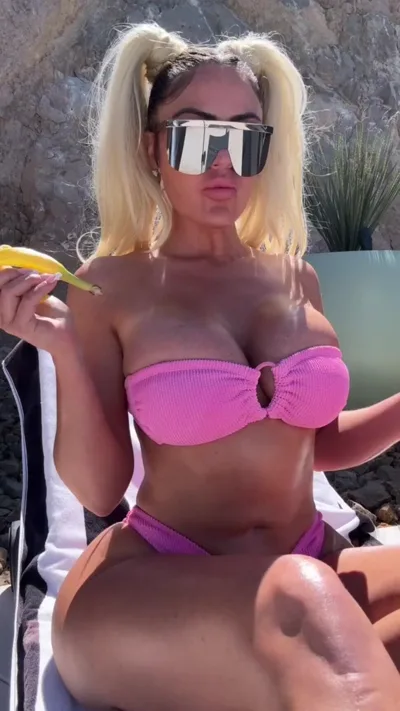 Danii Banks is a hot amateur who loves to eat your banana in homemade video