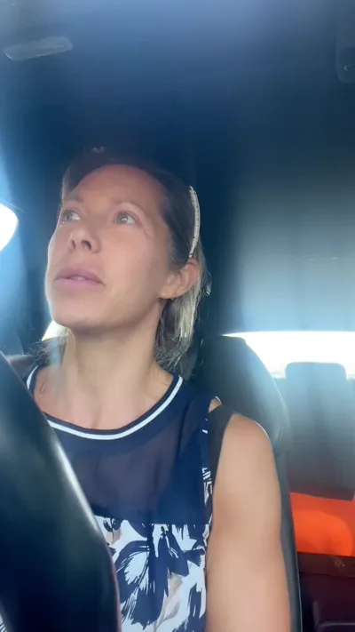 Yourfriendshotmomvip gets down & dirty with her man in exclusive homemade video