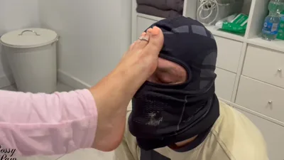 Watch Clips4Sale's Asian Goddess get her feet slapped while dominating with HD real time footage