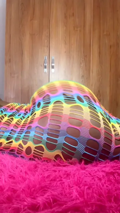 Julie Shamel's big boobs bounce during exclusive homemade video onlyfans