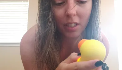 Mandybabyxxx's review of her favorite toy, Duckie Toy