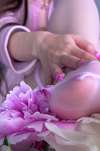 Pink Puff 2025 celebrates her anniversary with femdom pegging & anal play