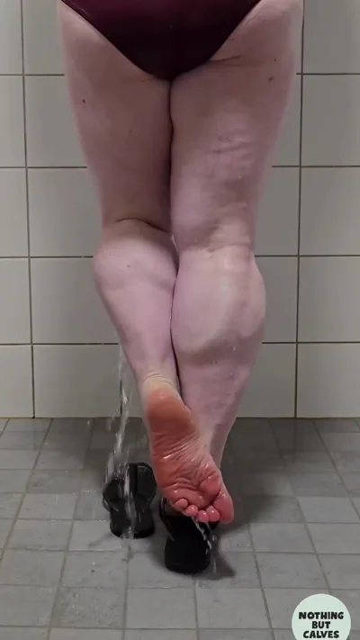 Kinky Nothingbutcalves dominates with real fetish domination and kinky solo shower video