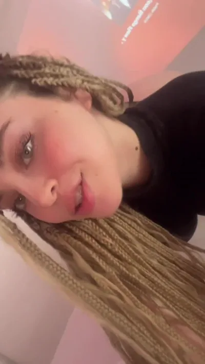 Exclusive Onlyfans video: Lourdes Azul dominates and teases in HD