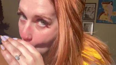 Kekedascorpio's first public show: Aka Kekedascorpio's natural tits get sucked and titty-sucking