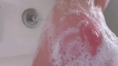 Lana Bee's exclusive homemade video: Onlyfans video Soapy Soapy Boobie Boobie Hehehe