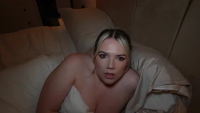 Anna Scot Blackmails stepmommy into virtual sex with her BBC