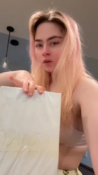 Linnea Aka's Musclemommycosplay 12: Exclusive Unboxing & BDSM Solo with a Big Dildo