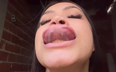 Kiara Nissei dominates goddess Scarlet White with her giant tongue in full HD clip