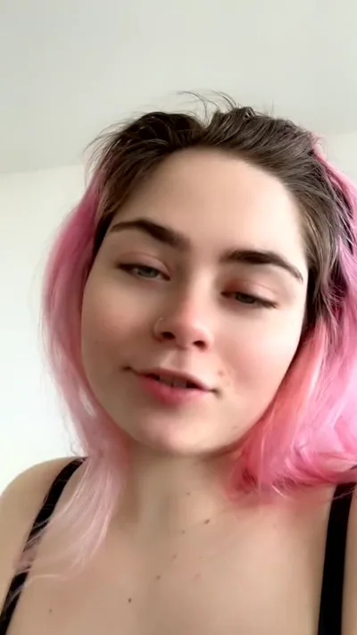 Linnea Aka's Muscularmommycosplay - Onlyfans Video - Real Dildo Squirt, Onlyfans Video, Squirting