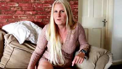 British MILF Clarissa humiliates her loser step daughter with dirty talking and jerkoff encouragement