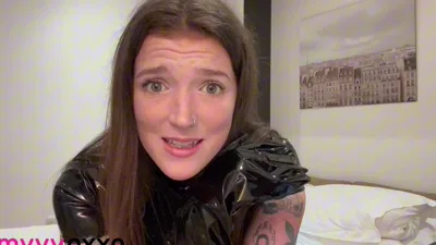 Amyyyoxxo humiliates & dominates in roleplay with breaks up fantasy